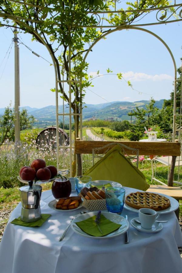 Вилла Tre Colline In Langa Bubbio Экстерьер фото